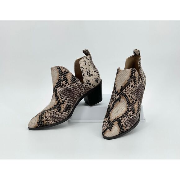 Journee Collection Womens‎ Lola Pull On
Stacked Heel Booties Snake Size 7 New! - Picture 1 of 8